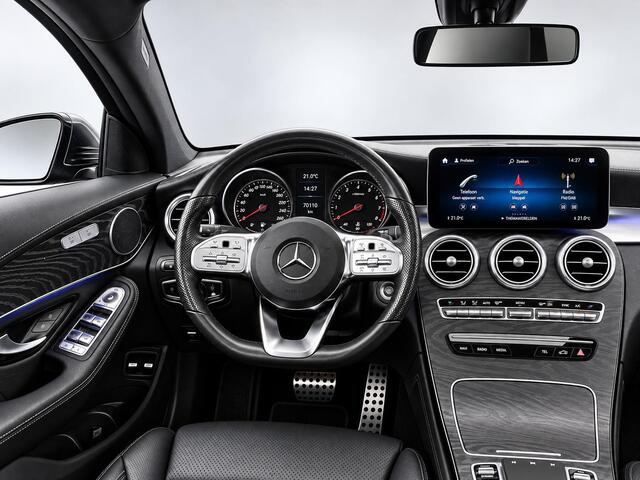 Mercedes-Benz Glc Coupé 300e 4MATIC AMG 360°-CAMERA Pano Trekhaak Apple carplay Keyless entry