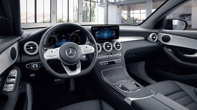 Mercedes-Benz Glc Coupé 200 Business Solution | AMG | Night | Multibeam | Widescreen | Stoelverwarming | Achteruitrijcamera |