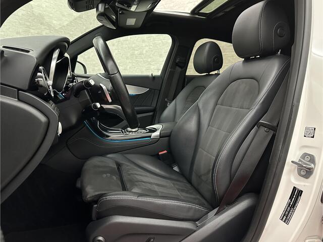Mercedes-Benz Glc Coupé 250 4MATIC AMG-Line | Panorama | Trekhaak | 21 Inch | Night-Pakket | Carplay | Achteruitrij-Camera | Sound-Upgrade | Stoelverwarming | Full-LED | Navigatie |