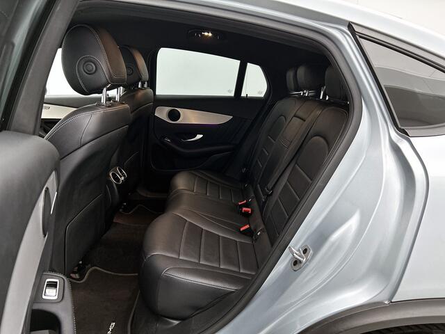 Mercedes-Benz Glc Coupé 300 e 4MATIC AMG Nightpakket | Dode Hoek Ass | Sfeerverlichting | CarPlay | Parkeerpakket met Camera | Inclusief 24 maanden Mercedes-Benz Certified garantie voor Europa. garage-sale