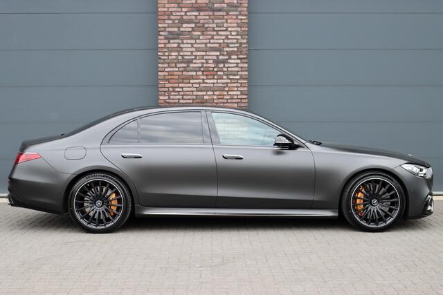 Mercedes-Benz S-KLASSE AMG 63 S E Performance Aut9 | 802pk | Achterasbesturing | Keramisch | Distronic+ | HUD | Entertainmentpakket Achter | Stoelventilatie V+A | Vlakkenverwarming | Zonweringspakket | Massage | 3D-Display |