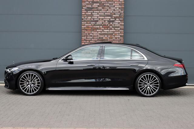 Mercedes-Benz S-KLASSE 450d 4MATIC Lang AMG Line Aut9 | Airmatic | Chauffeurspakket | Achterasbesturing | Augmented HUD | Distronic+ | Burmester | Exclusief Nappa Leder | 3D-Display | Vlakkenverwarming | Zonweringspakket |