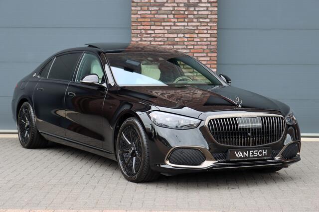 Mercedes-Benz S-KLASSE 580 e 4MATIC Maybach Aut9 | 'Night Series' | High End interieurpakket | Luchtvering | Burmester 4D-sound | Vlakkenverwarming | Kuitmassage | Chauffeurspakket | Klaptafels Achter | Entertainment Achter | Panoramadak |