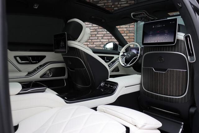 Mercedes-Benz S-KLASSE 580 e 4MATIC Maybach Aut9 | 'Night Series' | High End interieurpakket | Luchtvering | Burmester 4D-sound | Vlakkenverwarming | Kuitmassage | Chauffeurspakket | Klaptafels Achter | Entertainment Achter | Panoramadak |