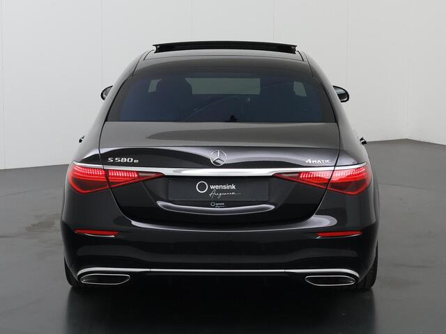 Mercedes-Benz S-KLASSE 580 e 4MATIC Lang AMG Line | Chauffeur pakket | AMG pakket | Achterasbesturing | Head up display | Panorama dak |