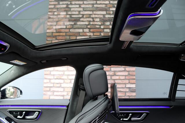 Mercedes-Benz S-KLASSE 580 V8 4MATIC Lang AMG Line Aut9 | Airmatic | Chauffeurspakket | Achterasbesturing | Drive Pilot | Augmented HUD | Distronic+ | Burmester | Nappa Leder | 3D-Display | Vlakkenverwarming | Zonweringspakket |