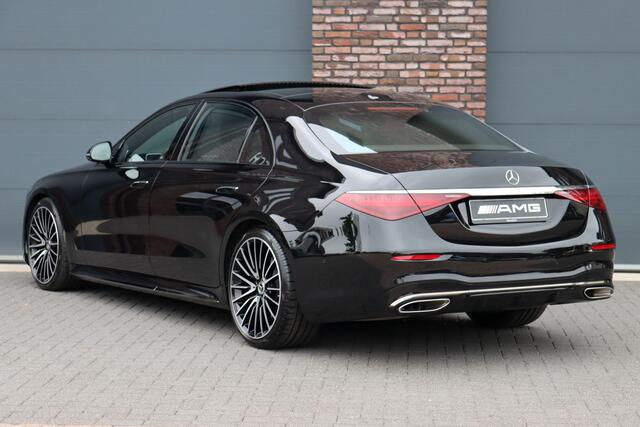Mercedes-Benz S-KLASSE 580 V8 4MATIC Lang AMG Line Aut9 | Airmatic | Chauffeurspakket | Achterasbesturing | Drive Pilot | Augmented HUD | Distronic+ | Burmester | Nappa Leder | 3D-Display | Vlakkenverwarming | Zonweringspakket |