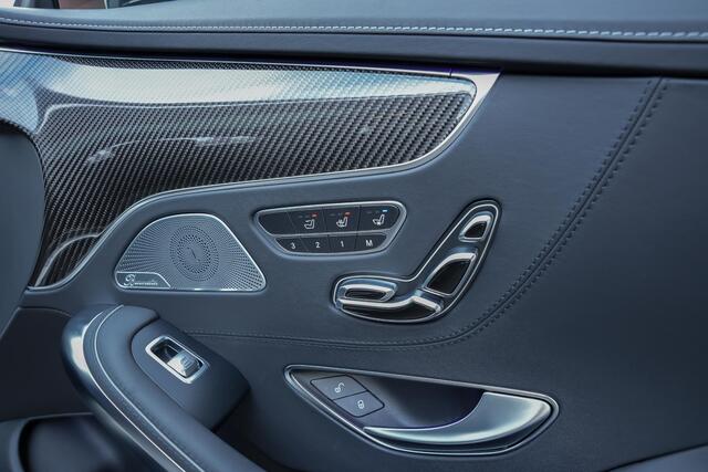 Mercedes-Benz S-KLASSE Coupé 63AMG 612pk 4MATIC+ Premium Plus |1e lak|Magic Sky|Burmester|360 camera|HUD|memory|nightvision|carbon interieur|AIR scarf|massage stoelen|stoelventilatie + verwarming|