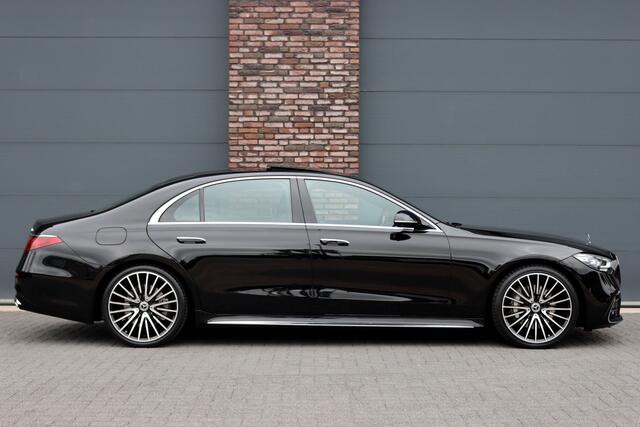 Mercedes-Benz S-KLASSE 580 e 4MATIC Lang AMG Line | Airmatic | Chauffeurspakket | Achterasbesturing | Augmented HUD | Distronic+ | Burmester | 3D-Display | Entertainment Achter | Vlakkenverwarming | Zonweringspakket |