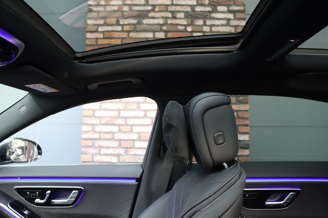 Mercedes-Benz S-KLASSE 580 e 4MATIC Lang AMG Line | Airmatic | Achterasbesturing | Distronic+ | Massage | Memory | Burmester | Stoelventilatie | 3D-Display | HUD | Digital Light | Vlakkenverwarming |