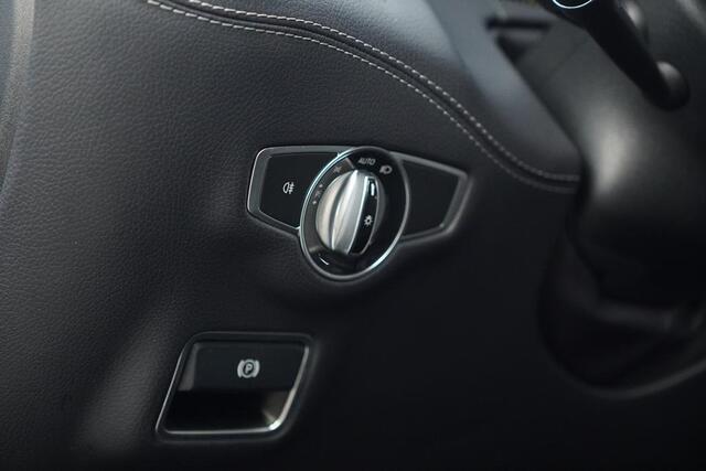 Mercedes-Benz S-KLASSE Coupé 400 4Matic / Panoramadak / Stoelverwarming