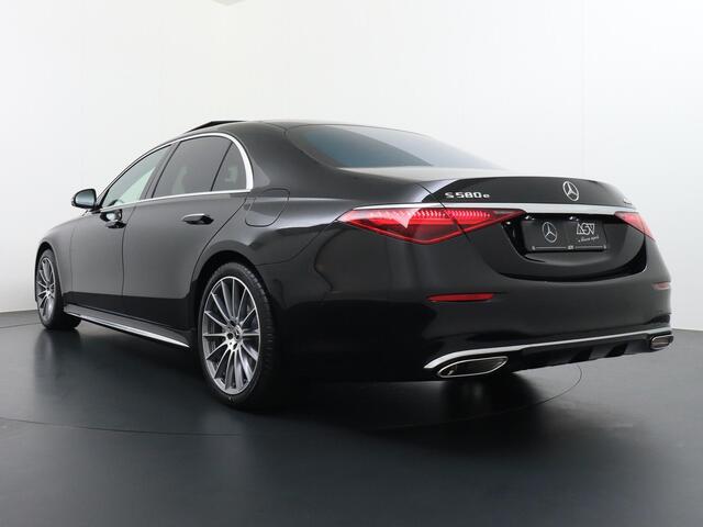 Mercedes-Benz S-KLASSE 580 e 4MATIC Lang AMG Line | Achterasbesturing 4.5° | Panorama - Schuifdak | Multicontourstoelen | Head-Up Display | Luchtvering | Burmester 4D Surround Sound | Business Class Pakket
