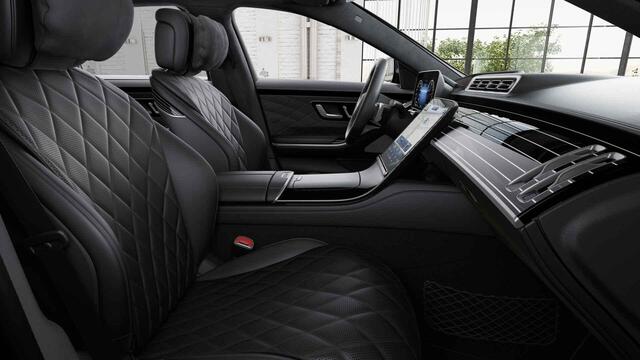 Mercedes-Benz S-KLASSE 580 e 4MATIC Lang AMG Line | Premium Plus | Achterasbesturing | Entertainment | Stoelventilatie | 20" lichtmetalen velgen |