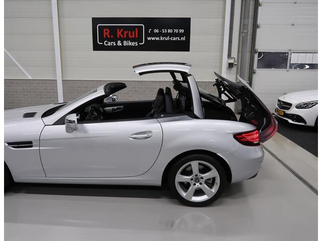 Mercedes-Benz SLC-KLASSE 200 Panoramadak Airco Navigatie Leer Nekverwarming Sportstoelen Automaat Sportvelgen Lage km.stand Zeer nette staat LED 2e eigenaar