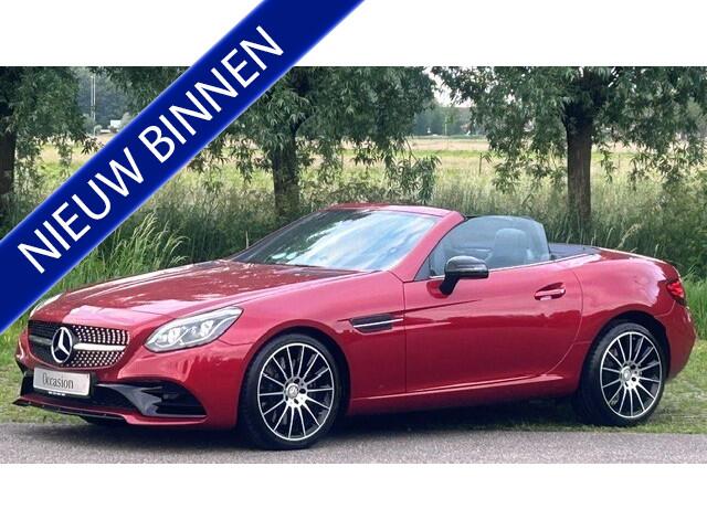 Mercedes-Benz SLC-KLASSE 200 AMG-LINE AUTOMAAT 22.000KM!!! UNIEK!! UNIEK!! CLIMATE CONTROL, NAVIGATIE, LEER, STOELVERWARMING, NEKVERWARMING, WINDSCHERM, NIGHTPAKKET, PANORAMADAK, DODEHOEK ASSIST, PARKEERHULP V/A, LED-LICHT, 18"AMG-VELGEN, ENZ. ENZ.