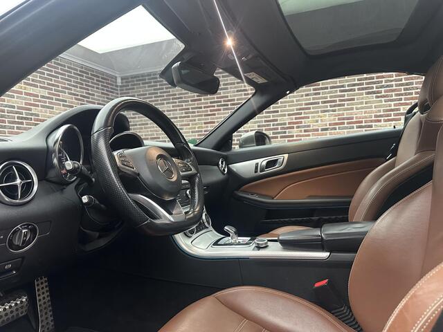 Mercedes-Benz SLC-KLASSE 200 RedArt Edition