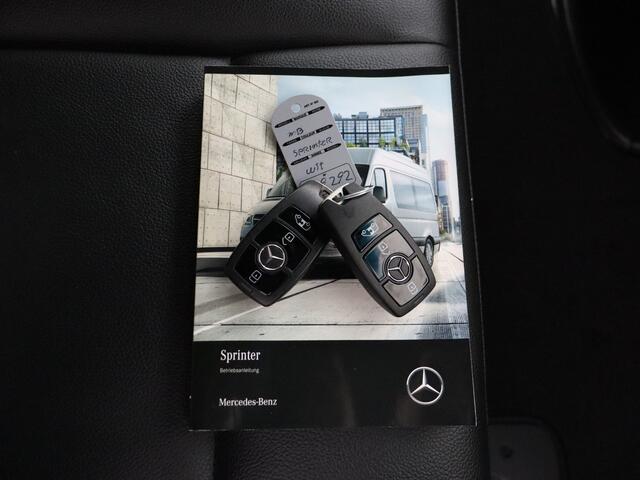 Mercedes-Benz SPRINTER 317CDI 9G-Tronic Automaat L2H2 | 2800Kg Trekhaak | Multimedia Touchscreen met Camera | Airco | 3-Persoons