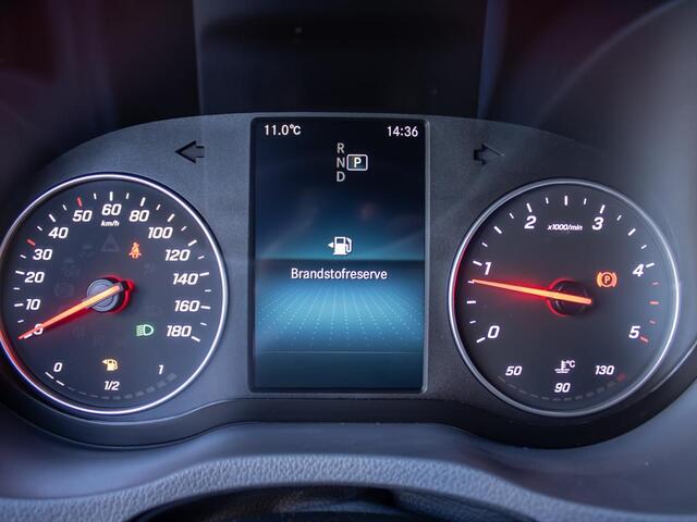 Mercedes-Benz SPRINTER 317 1.9 CDI L3H2 RWD 170 PK Automaat Trekhaak 3,5T, navigatie, led koplampen, hydraulische stoel, cruise control, achteruitrijcamera, bijrijdersbank