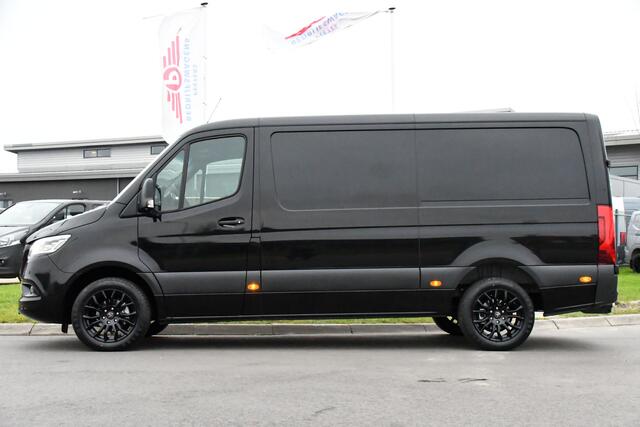 Mercedes-Benz SPRINTER 319 1.9 CDI L2 Pro Black Edition Adaptieve Cruise, 360 Camera, 190PK, Automaat, Carplay, 3500KG Trekhaak, LED, Multimedia, Stoelverwarming, UNIEK!