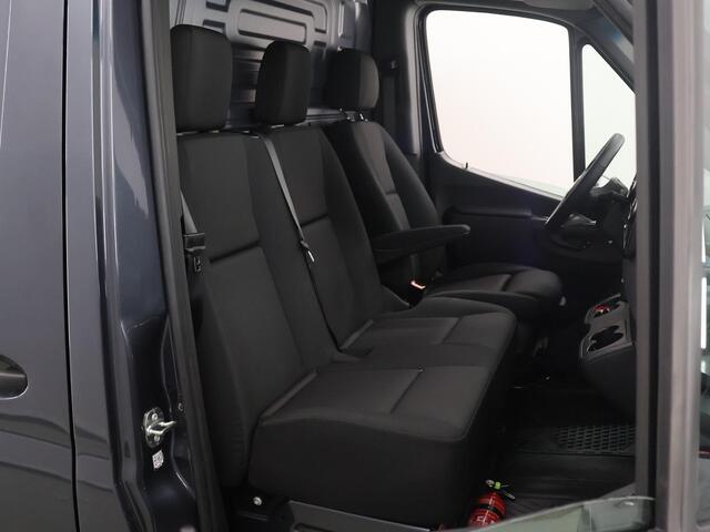 Mercedes-Benz SPRINTER 319 CDI Aut. | L2 H2 | Select | | Keyless Go | Parkeercamera | Bluetooth | Airco | 3-zits | Led Koplampen | 3500 KG. AHW | NIEUW |