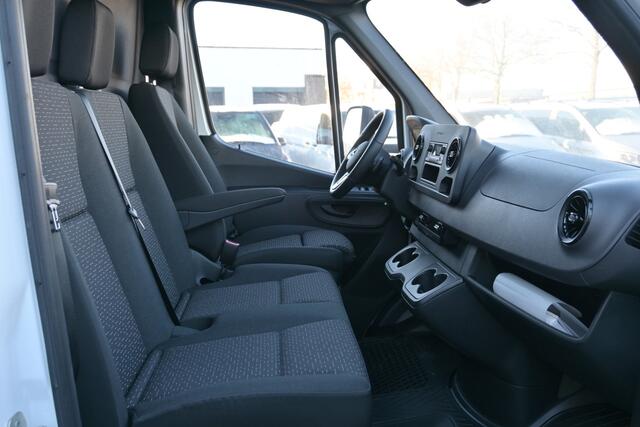 Mercedes-Benz SPRINTER 319 CDI L3 RWD Open laadbak Geveerde stoel, Cruise controle