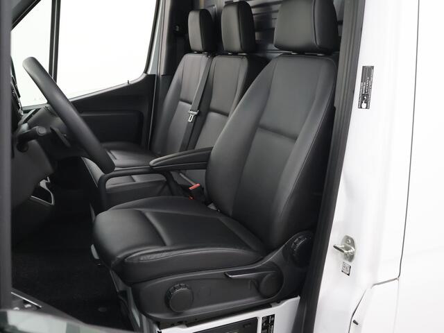 Mercedes-Benz SPRINTER 317 CDI L2 H2 | Aut. | 2800 KG AHW | Carplay | Parkeercamera | Bluetooth | Airco | Certified