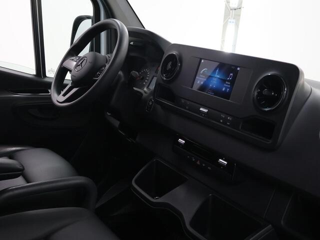 Mercedes-Benz SPRINTER 317 CDI L2 H2 | Aut. | 2800 KG AHW | Carplay | Parkeercamera | Bluetooth | Airco | Certified