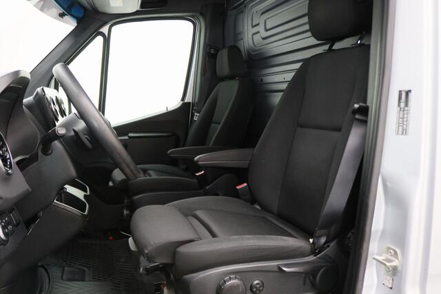Mercedes-Benz SPRINTER 316 CDI Automaat L2H1 Airco, Camera, Apple Carplay, Cruise, Bluetooth, DAB, PDC, Zonneklep, 18''
