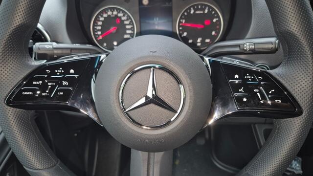 Mercedes-Benz SPRINTER Rolstoelbus voorinstap 2025