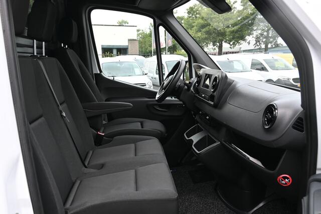 Mercedes-Benz SPRINTER 317 CDI L2H2 RWD 3500 kg Trekhaak, MBUX navigatie met camera, Parkeersensoren
