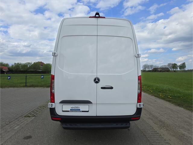 Mercedes-Benz SPRINTER 317 1.9 CDI L2 H2 RWD - 170 Pk - Automaat - MBUX - Navi - ParkeerCamera - Stoelverwarming