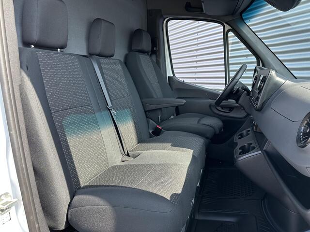 Mercedes-Benz SPRINTER 315 CDI L2H2 Veel extra's & 3500kg Trekhaak Nieuwprijs ¤ 58683,- ex btw