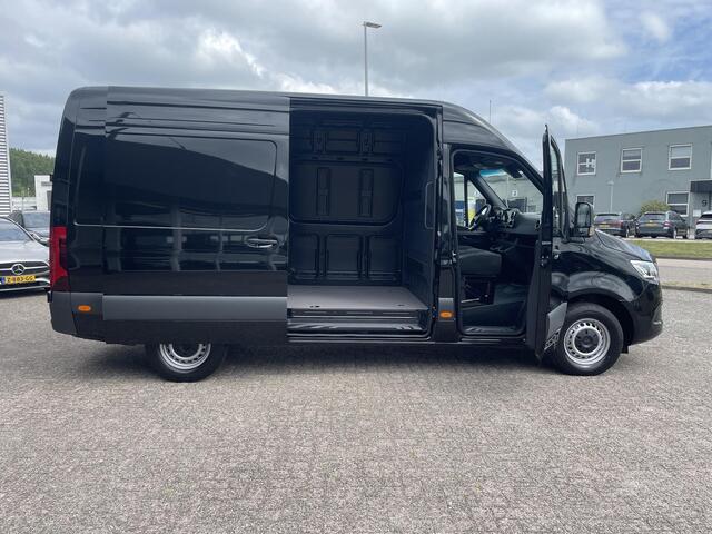 Mercedes-Benz SPRINTER PRO 315 L2H2 RWD AT | Grootbeeld navigatie | Achteruitrijcamera | Sprinter BPM-vrij kopen in 2025