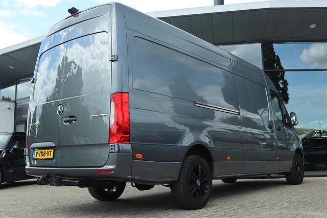 Mercedes-Benz SPRINTER 319 3.0 CDI V6 AUT. L3H2 - 3500 KG TREKHAAK Mercedes-Benz Sprinter 319 3.0 CDI V6 AUT. L3H2 - 3500 KG TREKHAAK | MBUX BREEDBEELD | 18 INCH LMV | CAMERA
