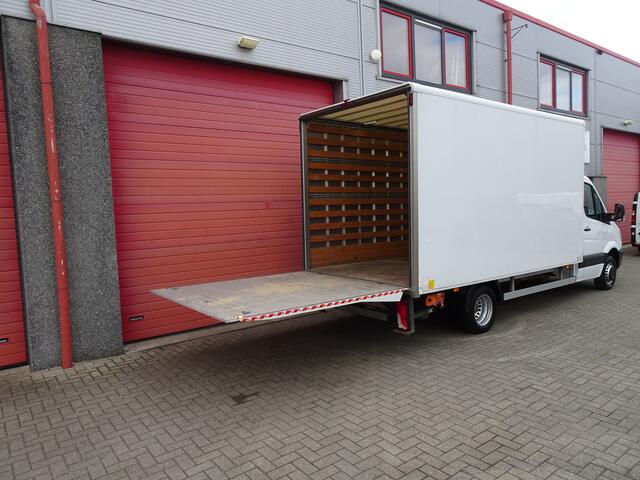 Mercedes-Benz SPRINTER 516 2.2 CDI 432L bakwagen met laadklep 3 zits