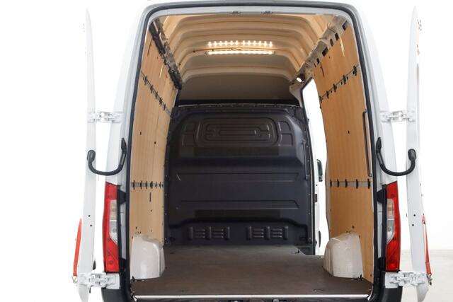 Mercedes-Benz SPRINTER 317 CDI 170pk RWD L3H3 Maxi 9G Automaat Navi/Camera 11-2022