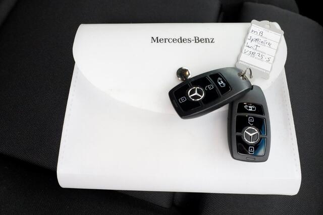 Mercedes-Benz SPRINTER 317 CDI 170pk RWD L3H3 Maxi 9G Automaat Navi/Camera 11-2022