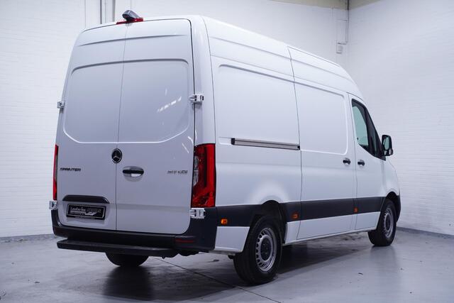 Mercedes-Benz SPRINTER 317 CDI 170 pk L2H2 Aut. Airco, Apple Carplay, Camera, Laadruimte Pakket, PDC V+A, 3-Zits