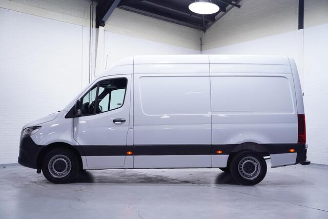 Mercedes-Benz SPRINTER 317 CDI 170 pk L2H2 Aut. Airco, Apple Carplay, Camera, Laadruimte Pakket, PDC V+A, 3-Zits