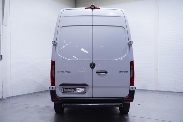Mercedes-Benz SPRINTER 317 CDI 170 pk L2H2 Aut. Airco, Apple Carplay, Camera, Laadruimte Pakket, PDC V+A, 3-Zits