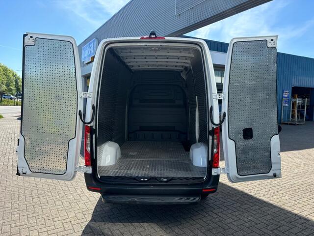 Mercedes-Benz SPRINTER 316 2.2 CDI L2H2 DC 163PK AUTOMAAT EURO AIRCO NAVI PDC-CAMERA