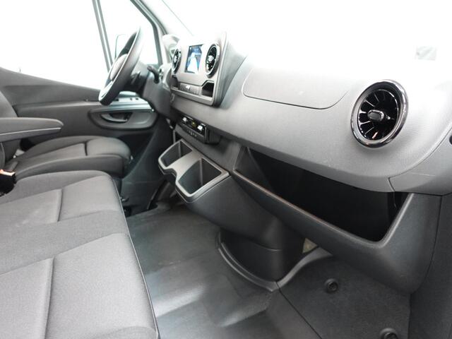 Mercedes-Benz SPRINTER 315 150pk Automaat Bakwagen Meubelbak Laadklep Navigatie Airco Cruise Control Comfort stoelen