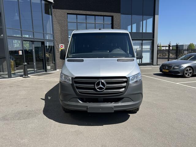 Mercedes-Benz SPRINTER 315 CDI L2 H1 RWD / Trekhaak / MBUX / Camera / Carplay navigatie / Airco / 270 Graden achterdeuren