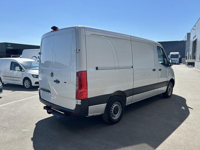 Mercedes-Benz SPRINTER 315 CDI L2 H1 RWD / Trekhaak / MBUX / Camera / Carplay navigatie / Airco / 270 Graden achterdeuren