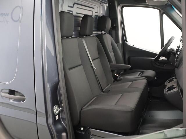 Mercedes-Benz SPRINTER 319 CDI L2 H2 SELECt 5.0 t | 3 zits | Achteruitrijcamera | Stoelverwarming | LED Koplampen |