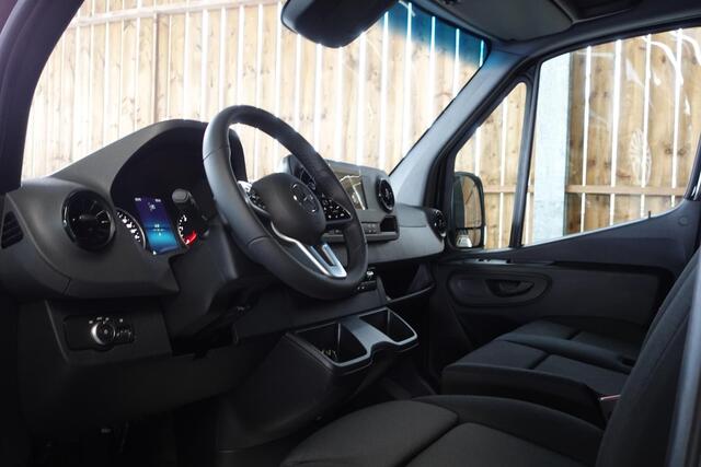 Mercedes-Benz SPRINTER 315 L2H2 150pk Automaat Cruise control Navigatie 360 Camera Trekhaak