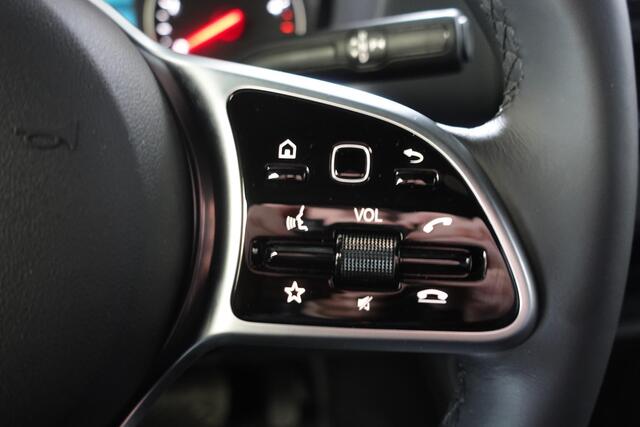 Mercedes-Benz SPRINTER 315 L2H2 150pk Automaat Cruise control Navigatie 360 Camera Trekhaak