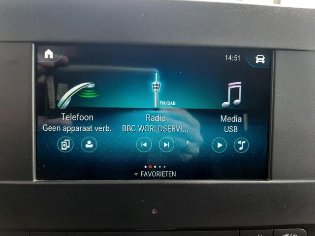 Mercedes-Benz SPRINTER 150Pk L2/H2 MBux Navigatie Camera 3-Persoons Trekhaak