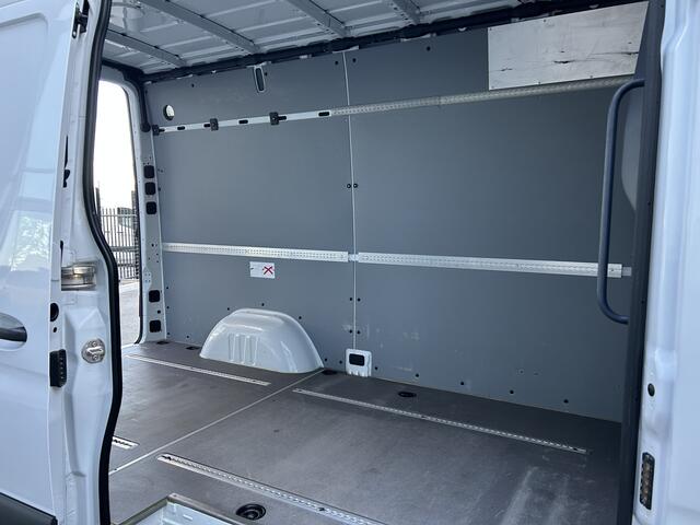 Mercedes-Benz SPRINTER 316 CDI L2 H2 Automaat / LED / MBUX / Navigatie / Camera / Cruise control / Airco / 270 Graden achterdeuren