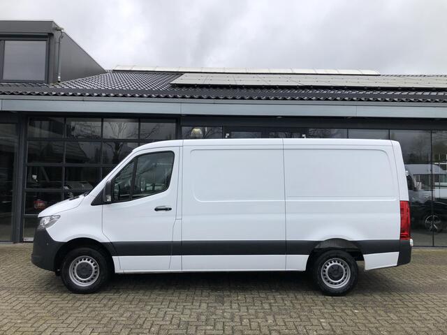 Mercedes-Benz SPRINTER 316 CDI 366 RWD L2/H1 EURO6 163PK TREKHAAK | CAMERA | AIRCO | TEL | LEDER | 3-ZITS